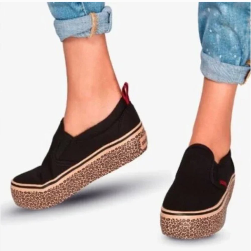 Skechers Womens Punkrose: Volt'd Cat Strike Style #: 148007-Bkld